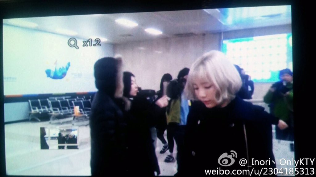  [PIC][11/12-01-2016]SNSD trở về Hàn Quốc vào chiều nay CYauFZbUQAAQvxL