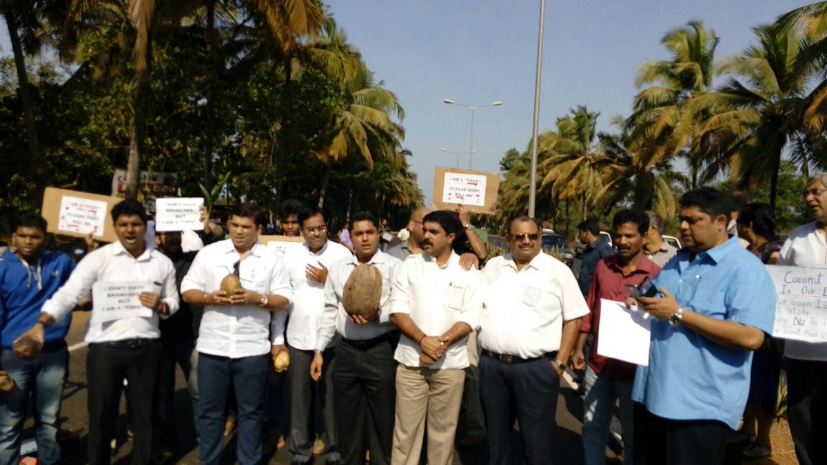PrimeTVGoa's tweet image. @PrimeTVGoa #GOAMLAs Vijai, Rohan, Naresh, Reginaldo; NCP's @trajanoncp DMello.Congress @durgadas_kamat present