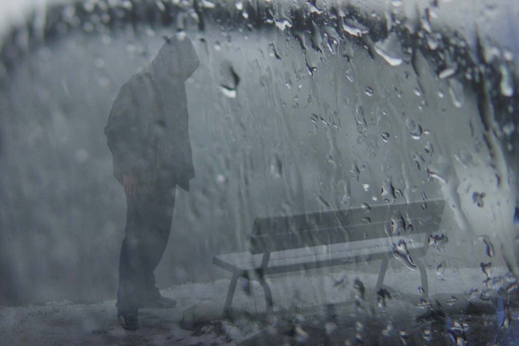 m_duran29's tweet image. "Bazen  Tek  Başına  YürümeLisin.
              Sırf  YapabiLdiğini
                           GösterebiLmek  İçin."