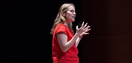 99u's tweet image. Paola Antonelli: Rejection Is a Sign You’re Onto Something New
bit.ly/1mIo0Yz