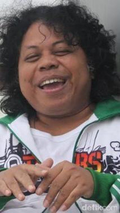 Komedian Budi Anduk Meninggal Dunia de.tk/6CRilL via @detikHot