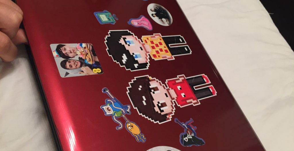 CharBorley's tweet photo. When your daughter does this to your laptop .. π @danisnotonfire @AmazingPhil #dinof #danandphilsim #danandphil https://t.co/SUDKCdaD0B