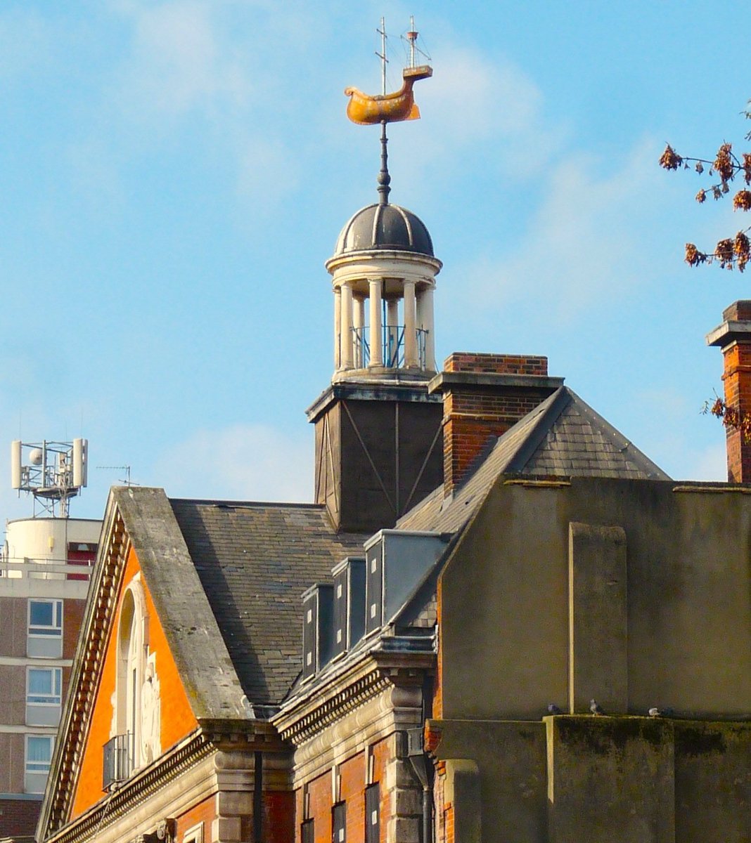 LovingDalston's tweet photo. New hope for #Hackney’s Haggerston pool https://t.co/XaUsc3BKwZ #savehaggerstonpool #savehaggerstonbaths #ldnl https://t.co/QBna7TuiMe