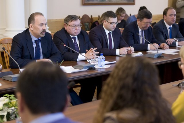 ДСК начали выделять деньги 
ivgazeta.ru/read/20349