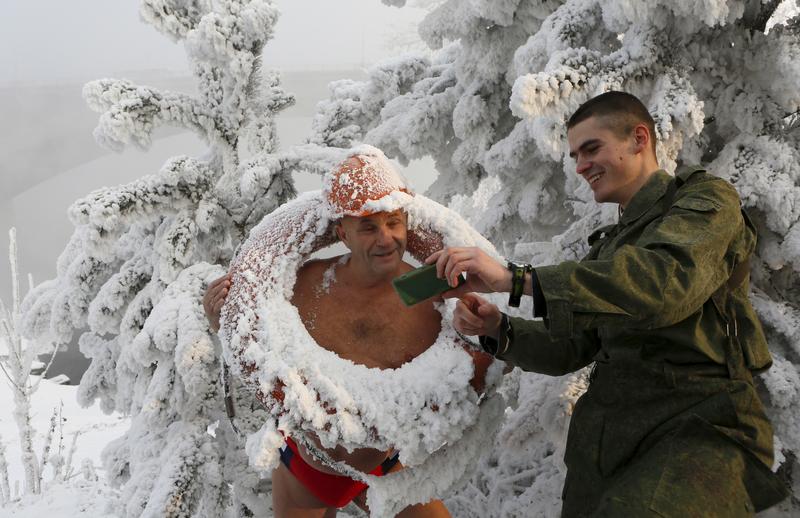 Russians Take the (Polar) Plunge themoscowtimes.com/multimedia/pho… #Russia #winter #onlyinrussia #cold