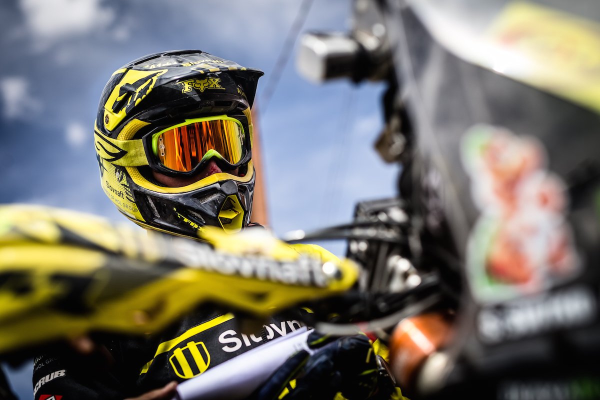stefansvitko's tweet photo. Stage 08 is starting soon and I am ready to roll. #Dakar2016 #Stage08 #Svitko #SvitGO #Slovnaft #MOLDynamic https://t.co/zSQGj5dxUq