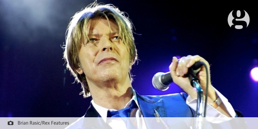 guardian's tweet photo. Tributes to David Bowie pour in on internet and social media https://t.co/XDDsq17Ey3 https://t.co/lfXWvn1dA4