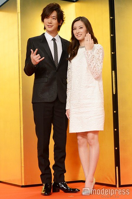ライフスタイル By モデルプレス Twitterissa 北川景子 Daigoからの 結婚指輪 お披露目 結婚会見のファッションチェック 北川景子 Daigo 結婚 Daigo T Co Xkjsewuedu T Co Rcpozwsnt0