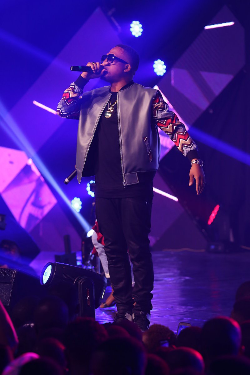 SOUNDCITYtv's tweet photo. Naeto C rang out 2015 w/ 'Tony Montana' Performance at #SoundcityBlast Festival |Watch clip: https://t.co/UYbgL7wSQm https://t.co/bk9nMfmSzz