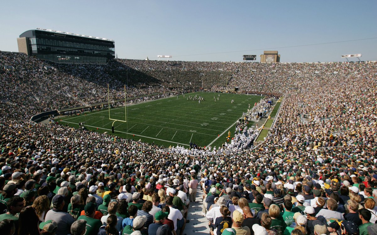 16NewsNow's tweet photo. Notre Dame Stadium rated best college football experience in the country: https://t.co/cj8TgMdNUm https://t.co/lMCNFBM0Jx