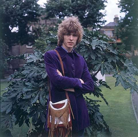 imightdo's tweet image. #DavidBowie tribute in Brixton from 7pm today. More info here: on.fb.me/1Rx9G1R