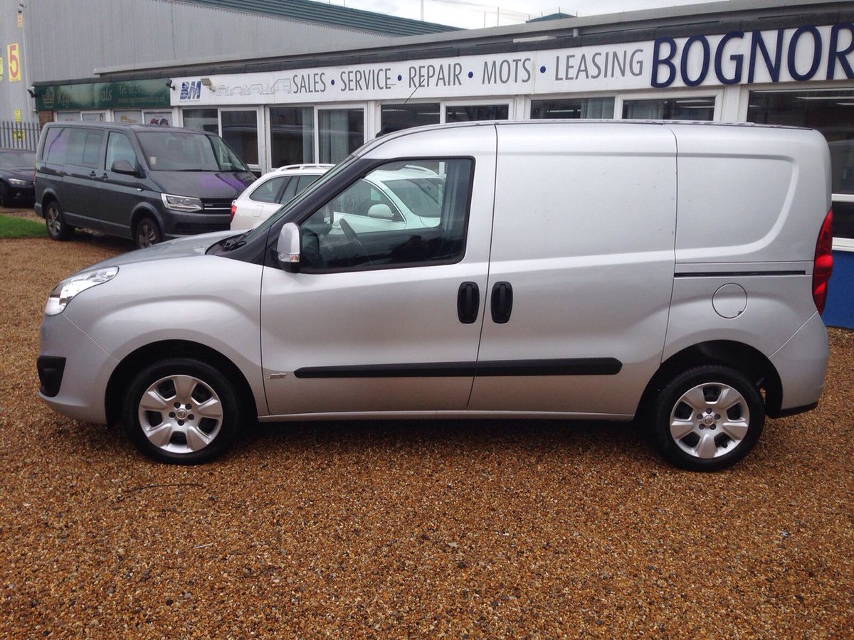 Bognormotors's tweet photo. 2014(64) VAUXHALL COMBO 1.3TD Sportive 2000 Panel Van 12,000miles

Only £8495+vat https://t.co/KVVnMgA9Cf