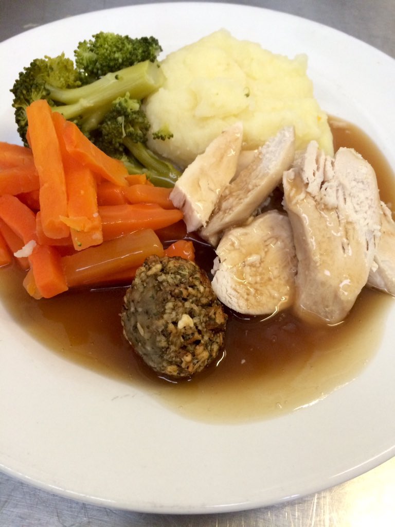 carekitchen1's tweet photo. Roast chicken and stuffing, creamy mash potatoes and seasonal vegetables. #carekitchen #mealsonwheels https://t.co/NE7bmDYVAk