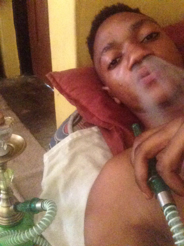akinlayo03's tweet photo. Jes chilling https://t.co/LsgUqCGujZ