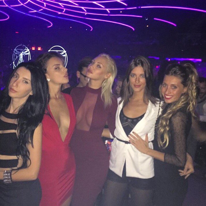 MajaVjestica's tweet photo. #SerbianPower #USA #Miami #MiamiBeach #SouthFlorida #Florida   #SouthBeach #SouthMiami #SoBe https://t.co/ynXGnxii0l