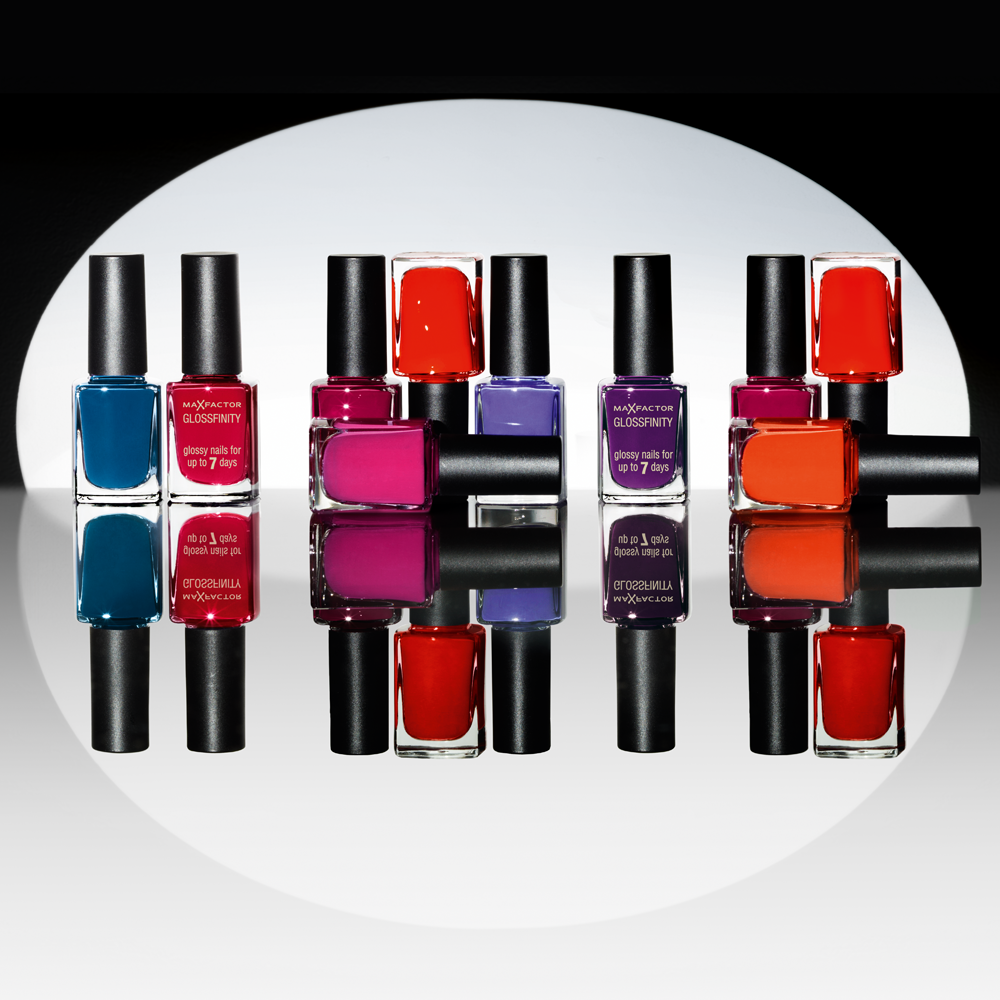 Maxfactoruy's tweet photo. Suma un toque de color a tu #ManiMonday con nuestros tonos #Glossfinity de #MaxFactor. #MakeGlamourHappen https://t.co/Qzmyd2Ok5D