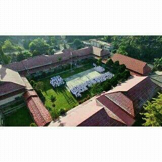 SMALANKU's tweet photo. Beginilah situasi di SMA Negeri 9 Samarinda https://t.co/JRuR6TbOqd