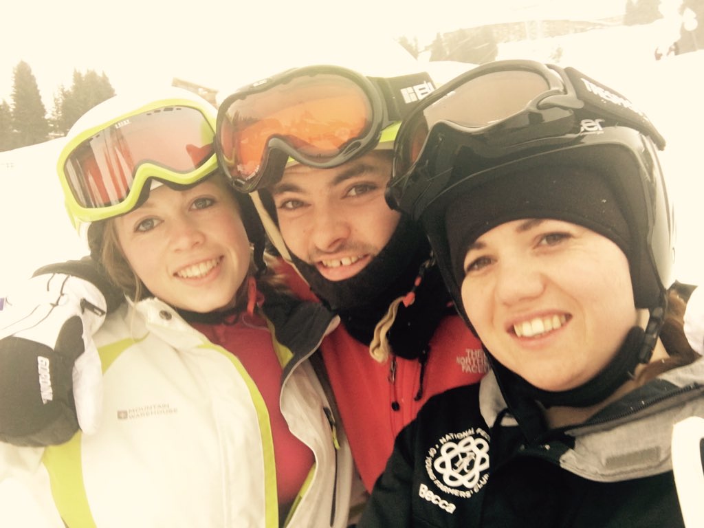 Rebecca Horner tweet media