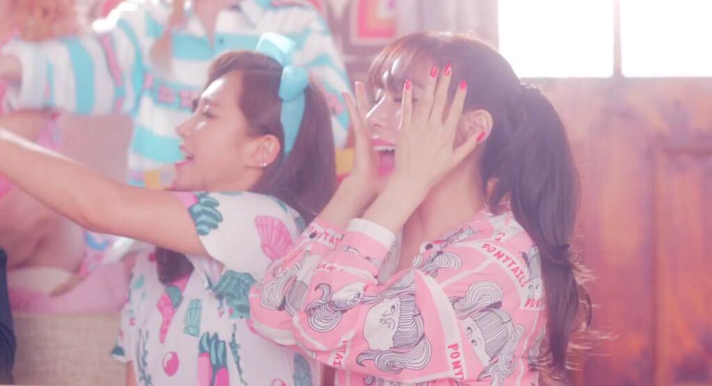 sone_snsd24's tweet photo. 98[97]lineのパニペン🐷💗💗

#ソシ好きな方全員と繋がりたいですソシが好きな方でRTかフォローしてくれたら100ぱーフォローしに飛んで行きますそして今繋がってるフォロワさんもRTで拡散していただけると嬉しいです https://t.co/rlgSm0zO0l