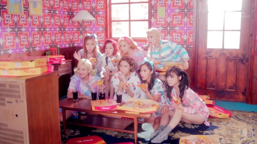 sone_snsd24's tweet photo. 98[97]lineのパニペン🐷💗💗

#ソシ好きな方全員と繋がりたいですソシが好きな方でRTかフォローしてくれたら100ぱーフォローしに飛んで行きますそして今繋がってるフォロワさんもRTで拡散していただけると嬉しいです https://t.co/rlgSm0zO0l