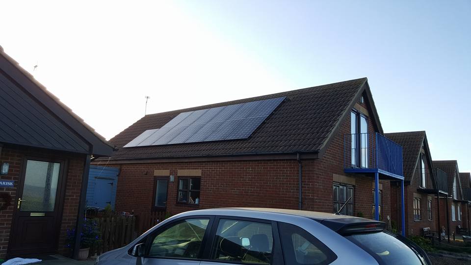 EcoWattSolar's tweet photo. 3.9kwp system installed in peterborough late last year. 13x LG 300w panels https://t.co/Hy9U2j7TCl
