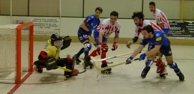 #oklliga | El Cafès Novell <a href="/CPVilafranca/">Club Patí Vilafranca</a> venç el <a href="/CPCerceda/">Club Patín Cerceda</a> (5-3) | okpatins.com/j13_vilcer/ |