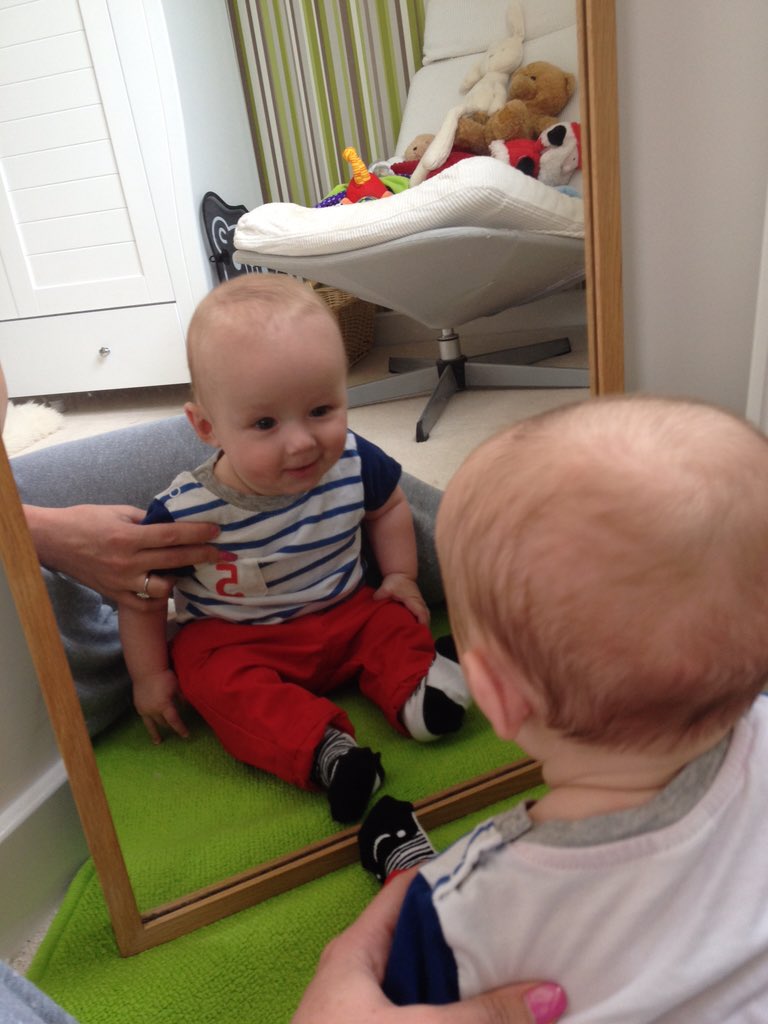 AmourEncore's tweet photo. Happy 4th Birthday to our gorgeous man! Time flies when your having fun! #Beau4today xx @ElliotSmith09 https://t.co/CQXyd5sCEh