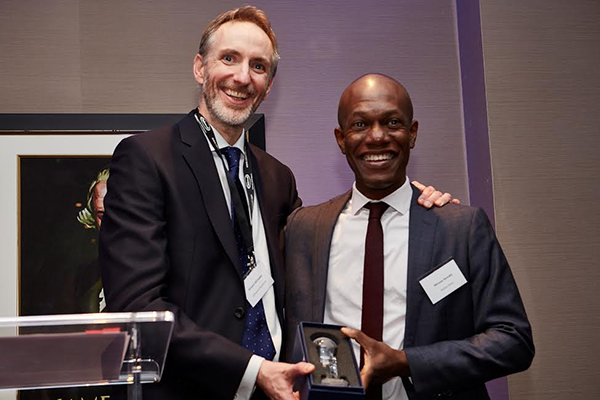 qualitytravelit's tweet photo. #Halldis vince l’Oakwood Award 2015
@HalldisRentals https://t.co/36aOqwtKy3 https://t.co/pG9BPzbYeM