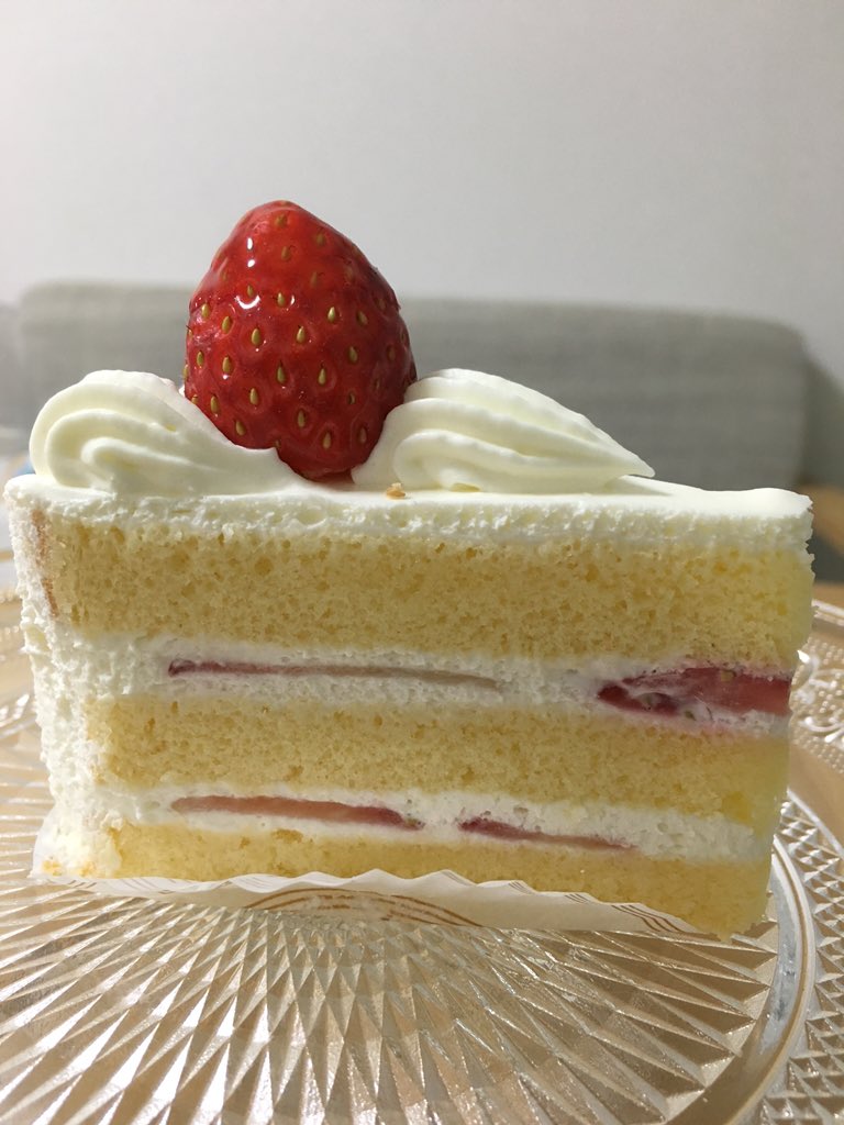 チョコレートくん スリジェ 松戸 ショートケーキがあるのに フレジェまで作ってます ケーキのラインナップ豊富 シュークリームも美味しいし このクオリティでたったの1円には驚きました T Co 3un9cyudoh