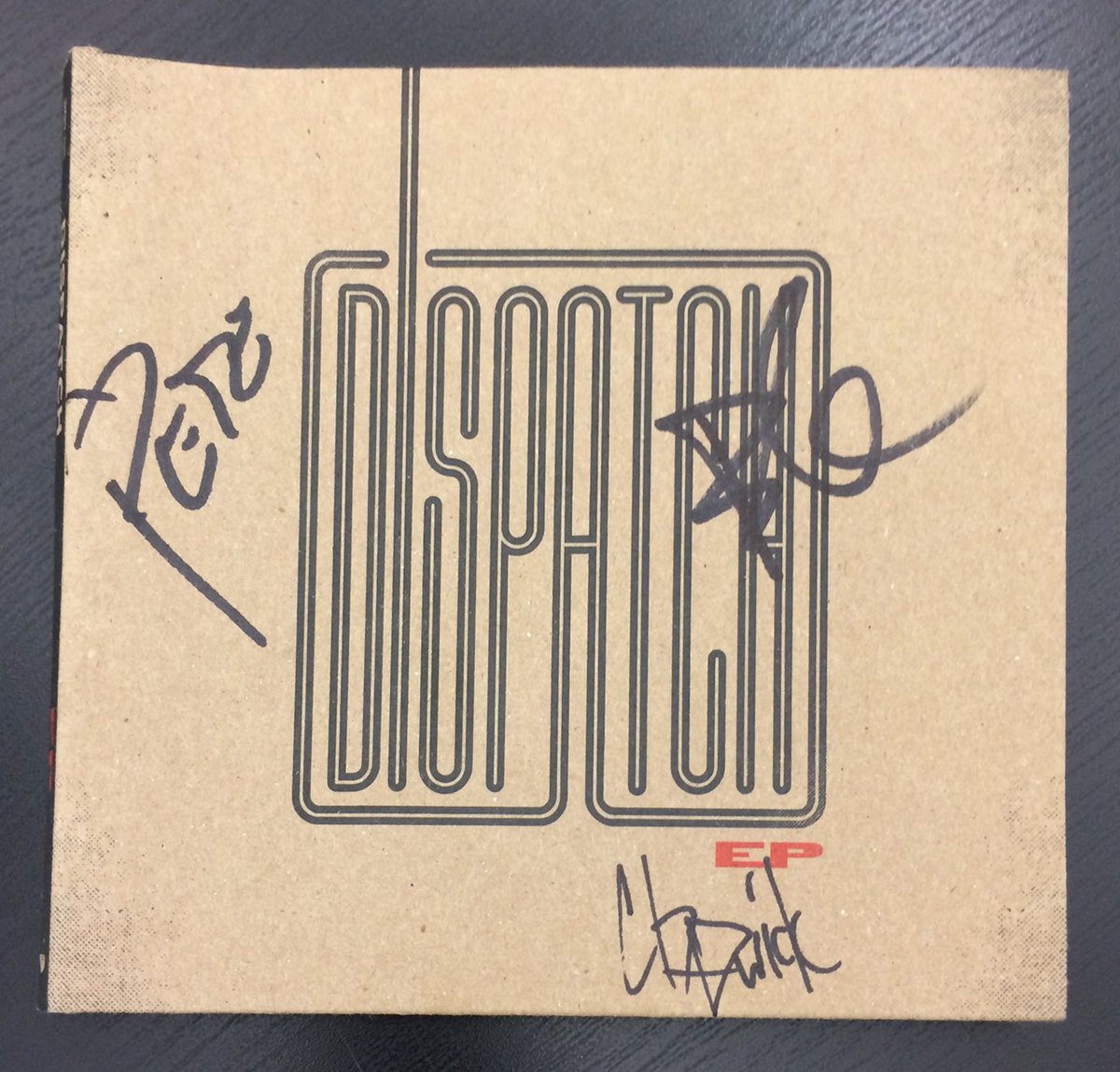 dispatchmusic's tweet photo. Tweet us your favorite picture from one of our shows for a chance to win a signed Dispatch EP! Tag #PatchPic https://t.co/9xdWoIwZN5