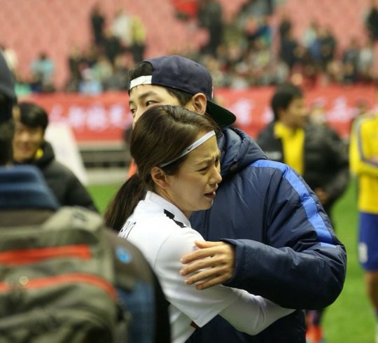song joong ki song ji hyo dating Lee kwang soo & song ji hyo ~ they are so cute together 3 park seo joon and song ji hyo took the 'pepero game' to the next level on 'running man' song joong-ki finishes his last run on running man the scene where joongki cries & holding onto jaesuk, also jihyo & kwang soo cries, it breaks my heart. song joong ki song ji hyo dating Lee kwang soo & song ji hyo ~ they are so cute together 3 park seo joon and song ji hyo took the 'pepero game' to the next level on 'running man' song joong-ki finishes his last run on running man the scene where joongki cries & holding onto jaesuk, also jihyo & kwang soo cries, it breaks my heart.