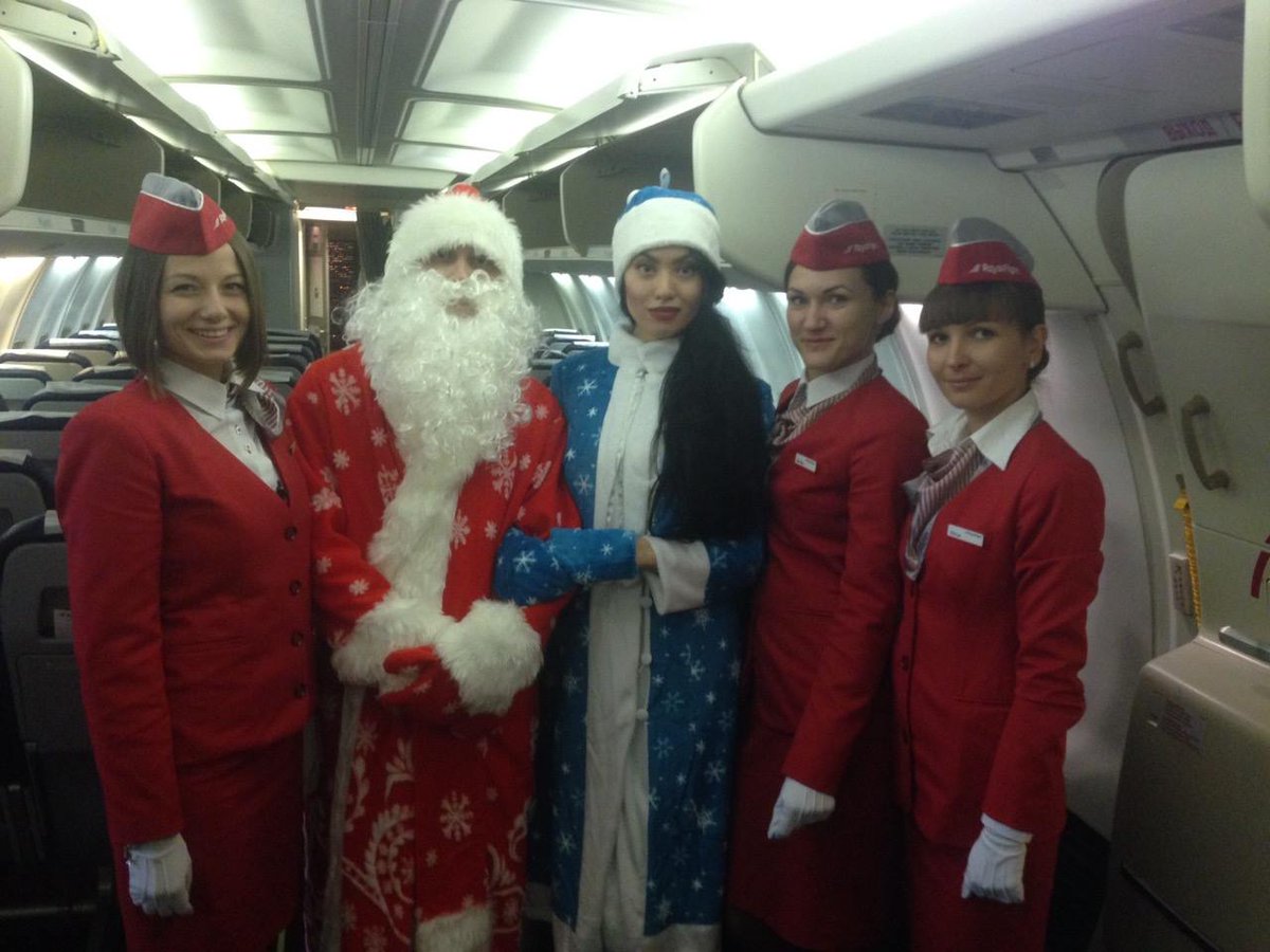 RoyalFlightAir's tweet photo. Праздничное настроение на ��ейсах авиакомпании РОЯЛ ФЛАЙТ https://t.co/wUKnVJGrhQ