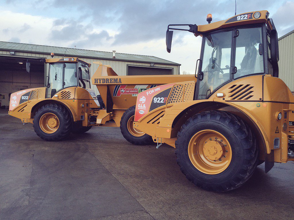 CLSSelfdrive's tweet photo. More @HydremaUK 922 added to the fleet with the latest 'F' model #Hire https://t.co/vbsIOzYGzn