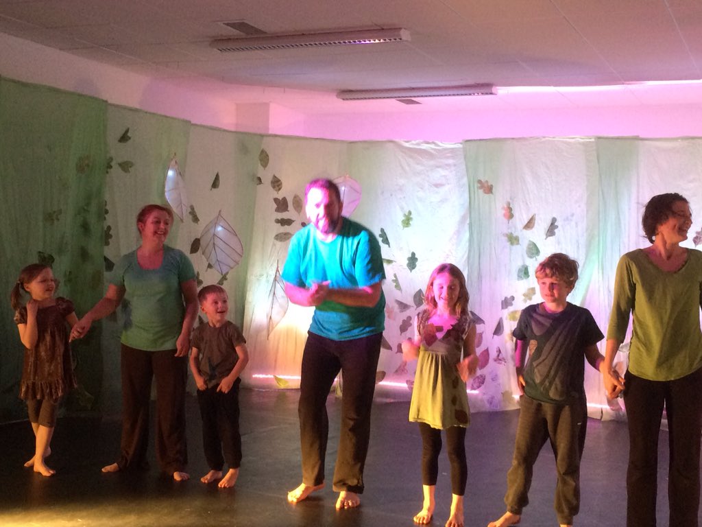 dawnsibawb's tweet photo. Well done to everyone who performed at #takepART7 yesterday and Saturday you were all amazing @littlelight_cic https://t.co/EGwheBsYra