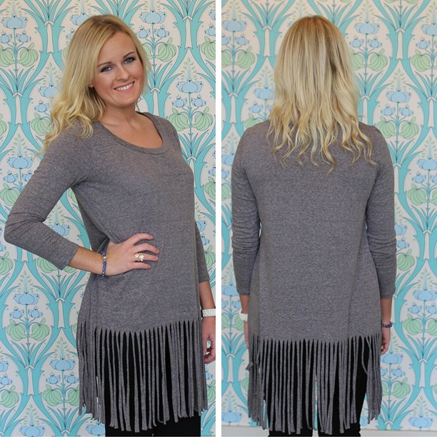shopLBVBoutique's tweet image. Fringe Love Top - $39.99 what's not to love! 
#fringe #lbvbgirls #ordertoday  shoplbvb.com/products/fring…