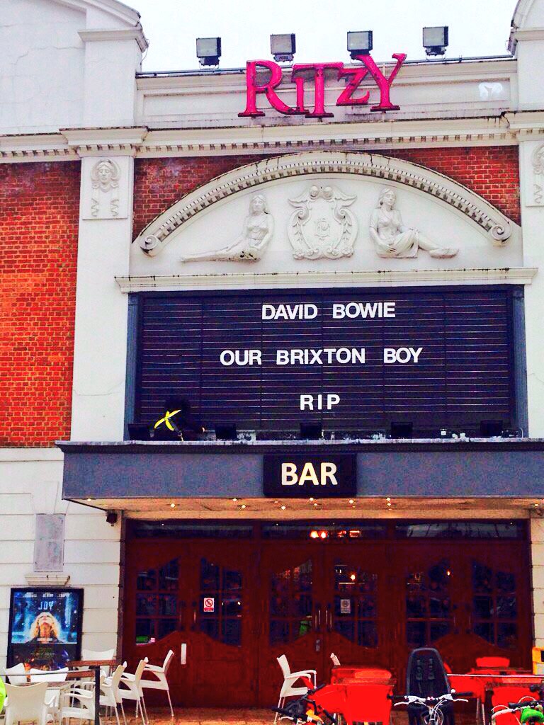 AsylumFeatures's tweet image. 