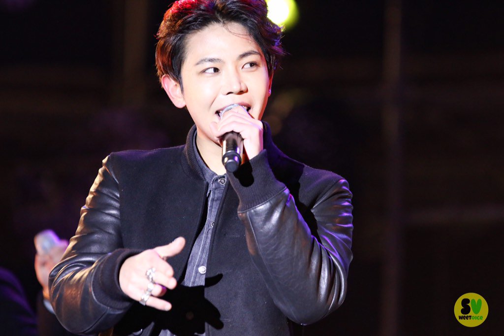 Sweetvoice_0713's tweet photo. [UP]151231 휘닉스파크 Adieu2015 10pic
https://t.co/6QD6kmrGWE

@Fameus_Hoon https://t.co/HgqQCqglFu