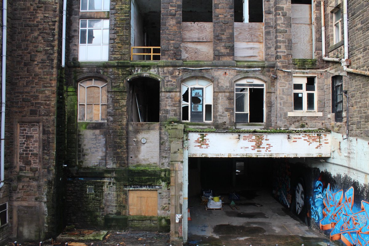 aliceaewing's tweet image. Thank you @2016Crash and @InSitu_1 for a fantastic week of art and discussion in @BrierfieldMill!