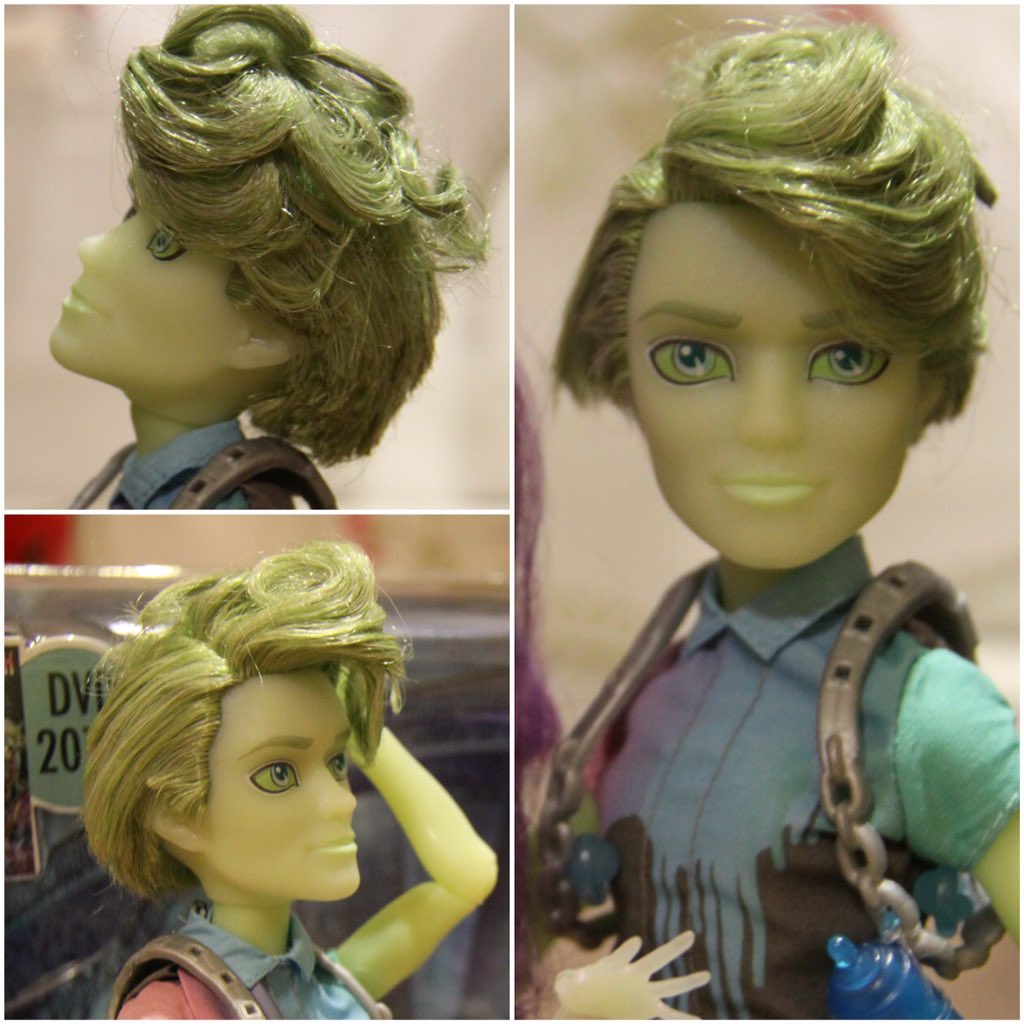 StrawMilk24's tweet photo. Наконец дошли руку зафиксить ему шевелюру😍☺️ #monsterhigh #portergeiss #doll https://t.co/WGHKP4utoI