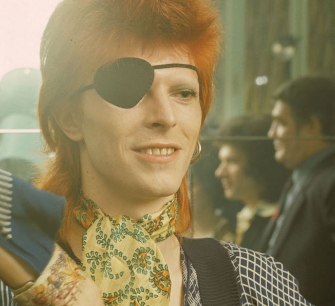 What's your favorite David Bowie song? bit.ly/1IYNafm?utm_me… https://t.co/NMiX1q6sKz