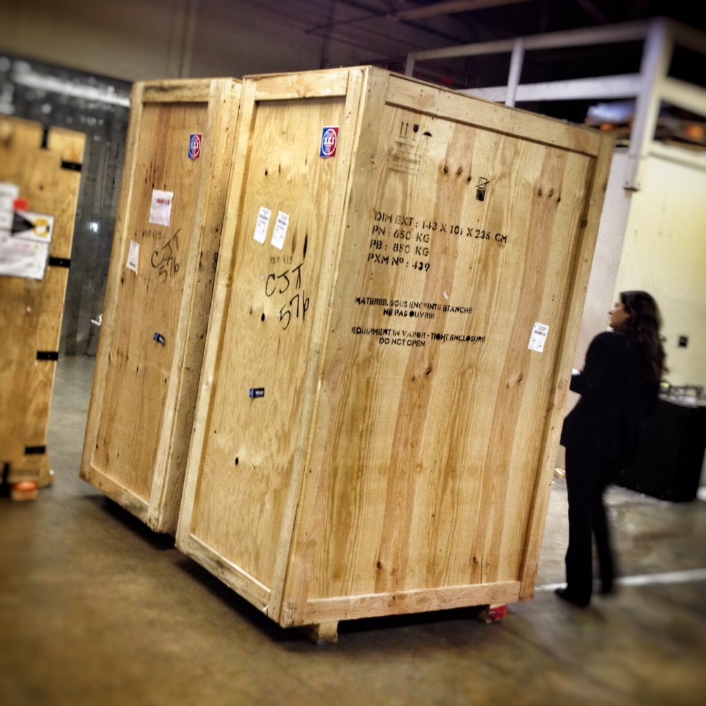 BasTech's tweet image. @bastech - #metal #3Dprinters come in ginormous boxes! Expanding our #directmetal printing capabilities. #prox200