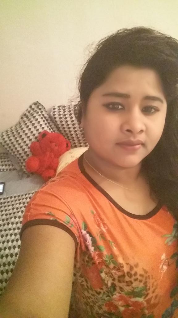 mmmkk_mmmm's tweet photo. সবাই কেমন আচো https://t.co/I4odjk1RWH