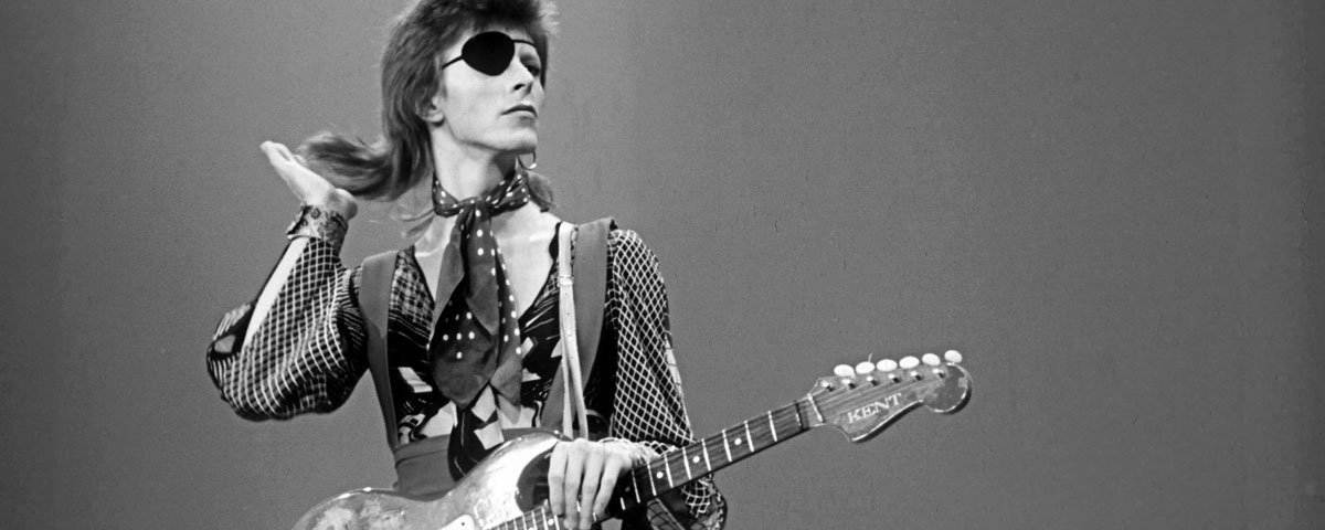 ARTWICKmagazine's tweet photo. Which famous David Bowie album made you party all night?  RT #DavidBowie https://t.co/2qOYPxnxQG