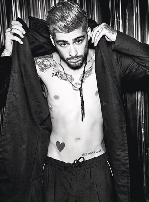 ZaynJMNews's tweet photo. #IG | luomovogue: "Zayn Malik @zayn. One of the cover stars of the January 2016 issue of #luomovogue." https://t.co/I4Pt8PLxRR