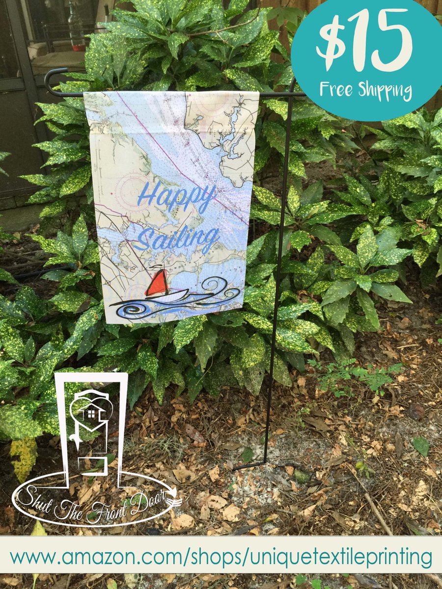 UniqueFabricKat's tweet photo. Our nautical garden flag is a sure way to keep your summertime sailing memories alive! https://t.co/0y94o30TOC https://t.co/xfhNJpPoBQ