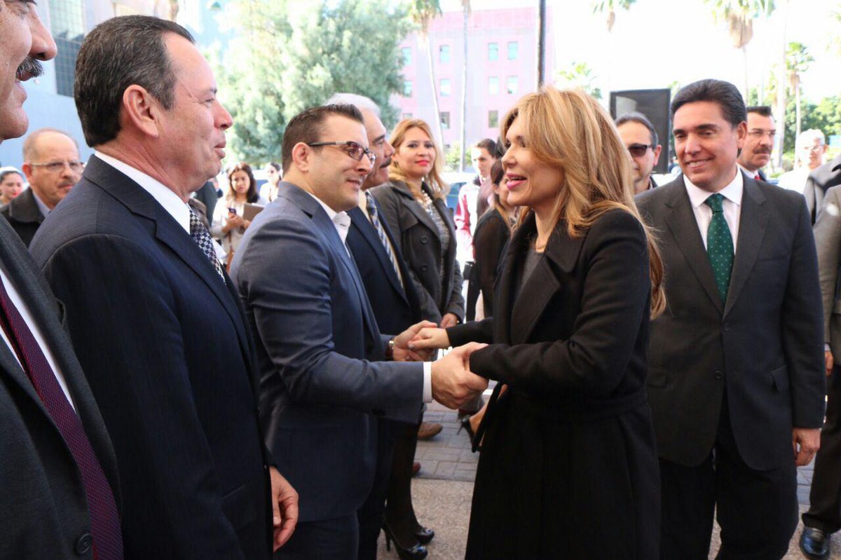 ClaudiaPavlovic's tweet photo. Agradezco esta donación de vehículos que el Presidente @EPN y el Gobierno Federal a través de @SEMARNAT_mx nos hace. https://t.co/l9jersPWuW