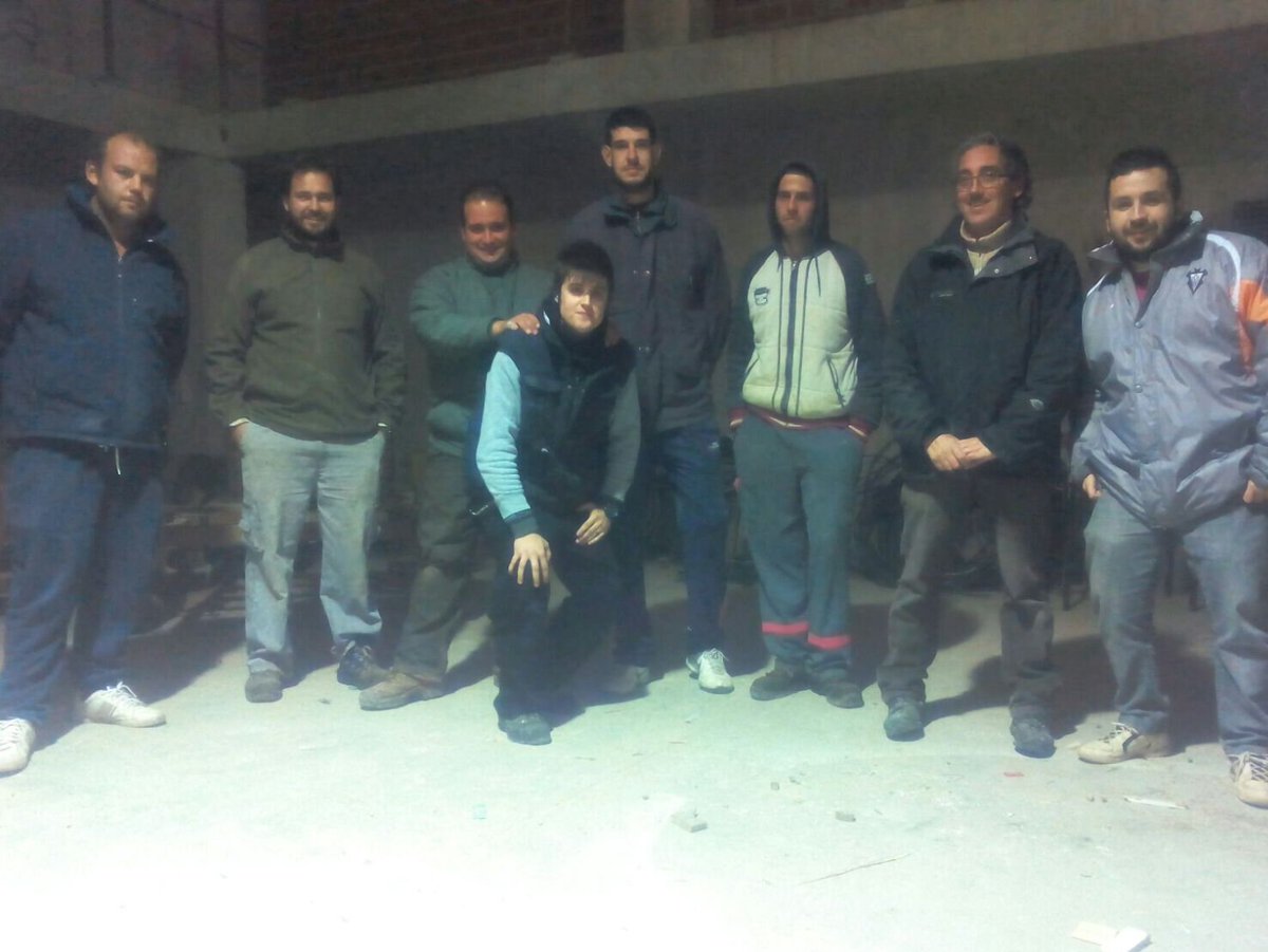 SJoseVillahermo's tweet photo. Damos comienzo a la #Falla2016 #AuténticaFallaManchega #OhJosé https://t.co/NnXbra4LQ3