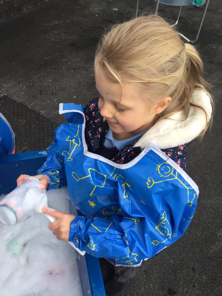 MrsLHByrne's tweet photo. Washing the pots and talking about why we keep things clean @Inspire_Ashton #lifeskills #topclasseducation #fun https://t.co/fAL3CkoC6d