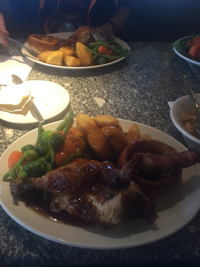 YMCA_Burton's tweet photo. Huge thank you to Vivian and her team at @HarvesterBURTON for treating clients to a free meal over Christmas! https://t.co/TfNcyApCsc