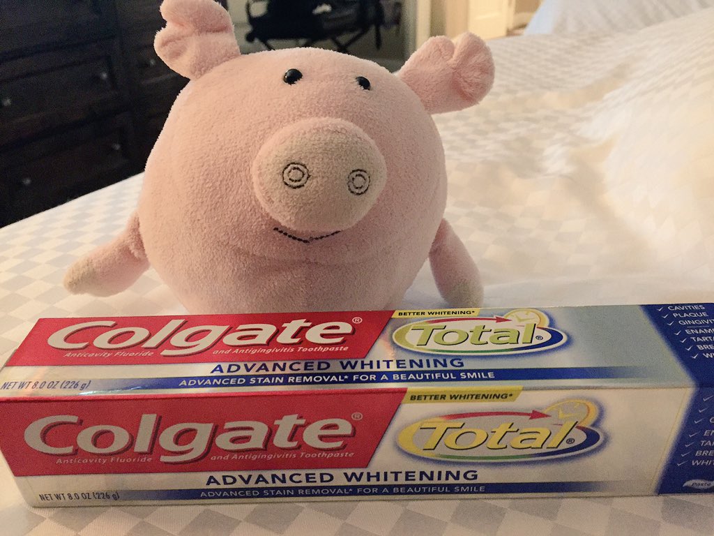 Mr_Oinkers's tweet photo. We all know you want have a smile like me because I'm a pretty awesome pig. @Colgate will get you one step closer! https://t.co/naUu3craB5
